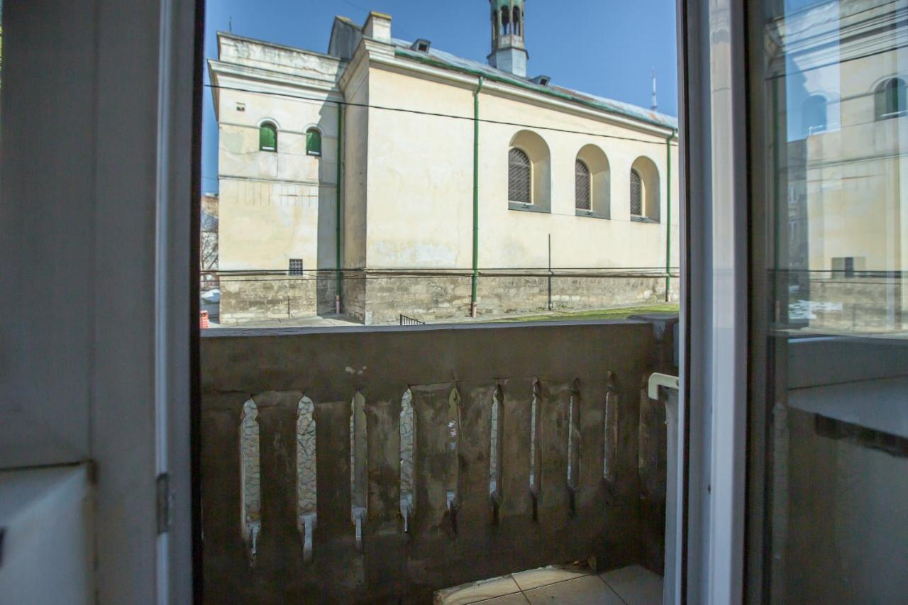 Квартира Для Великої Сімї По Вулиці Гонти 4, Дві Кімнати До 6 Спальних Місць Lemberg Exterior foto